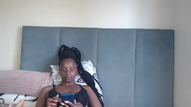 Jah-Queen online show from 01.17.26