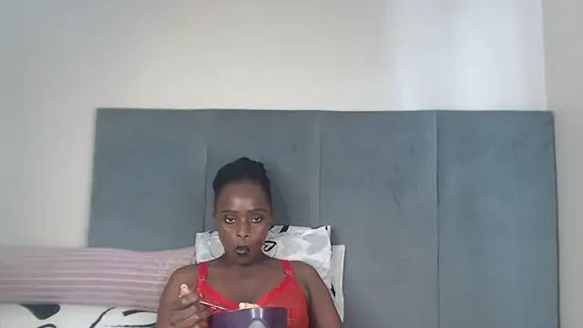 Jah-Queen online show from 03.04.26