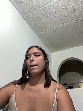 Snapshot of LICEET chatting on 09.21.25 LICEET online show from 09.21.25