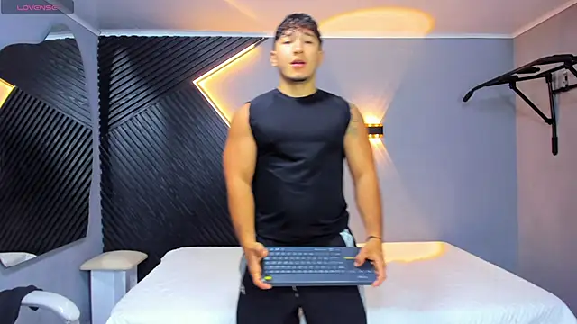 Horny nick18 online show from 04.22.26