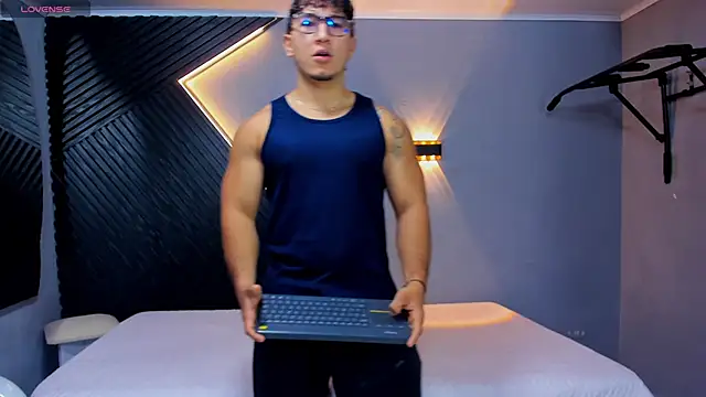 Horny nick18 online show from 05.04.26