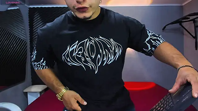 Horny nick18 online show from 05.07.26