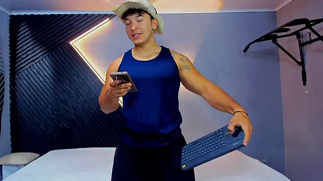 Horny nick18 online show from 06.18.26