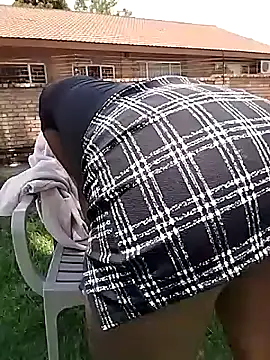 SweetHoney21  online show from 11.29.25