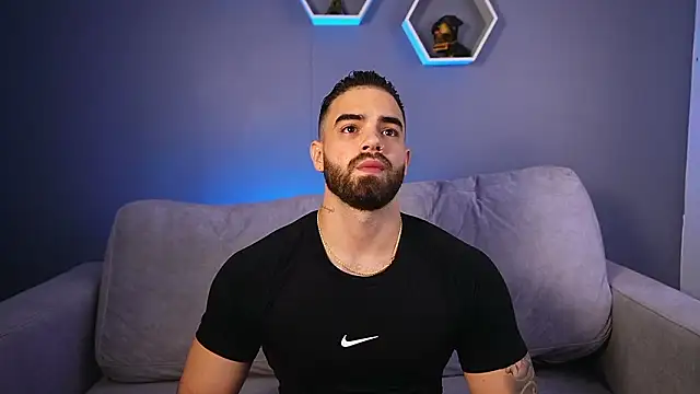 Snapshot of Paul_Phoenix chatting on 02.08.26 Paul Phoenix online show from 02.08.26