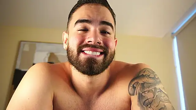 Snapshot of Paul_Phoenix chatting on 03.09.26 Paul Phoenix online show from 03.09.26