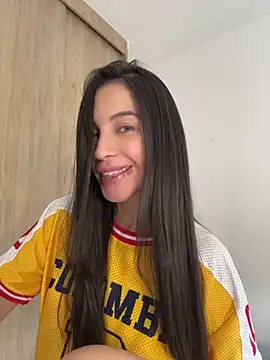 Snapshot of karinasantos_ chatting on 07.05.26 karinasantos online show from 07.05.26