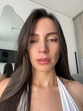 Snapshot of karinasantos_ chatting on 07.18.26 karinasantos online show from 07.18.26