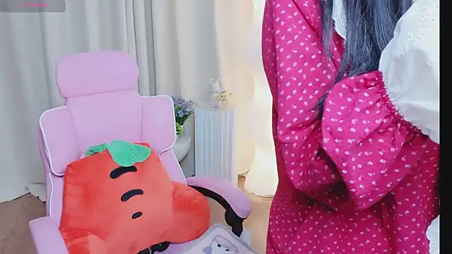 Miu-999 online show from 12.18.25