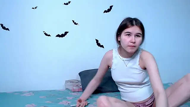 litle owl online show from 11.14.25