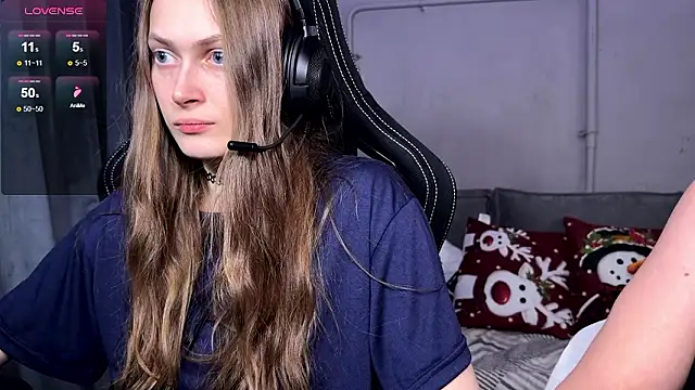 Snapshot of cutemilana_sexwife chatting on 02.09.26 cutemilana sexwife online show from 02.09.26