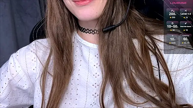 Snapshot of cutemilana_sexwife chatting on 02.13.26 cutemilana sexwife online show from 02.13.26