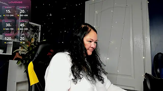 Snapshot of sandra_jackson chatting on 06.22.26 sandra jackson online show from 06.22.26