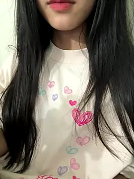 Snapshot of Desi_sara chatting on 09.10.25 Desi sara online show from 09.10.25