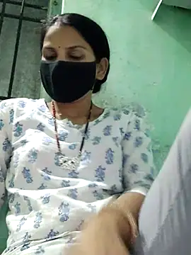 poojam93 online show from 09.11.25