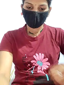 poojam93 online show from 10.13.25