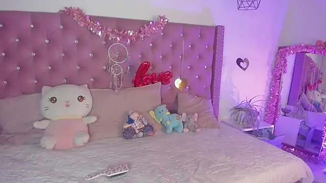 Jade rey  online show from 03.07.26