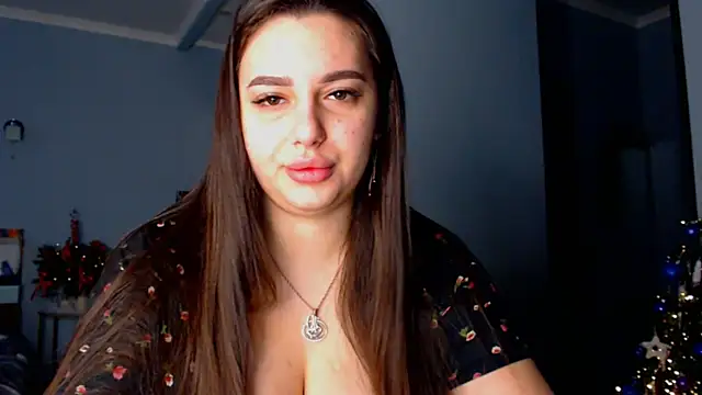 Snapshot of NikiWhite chatting on 12.23.25 NikiWhite online show from 12.23.25