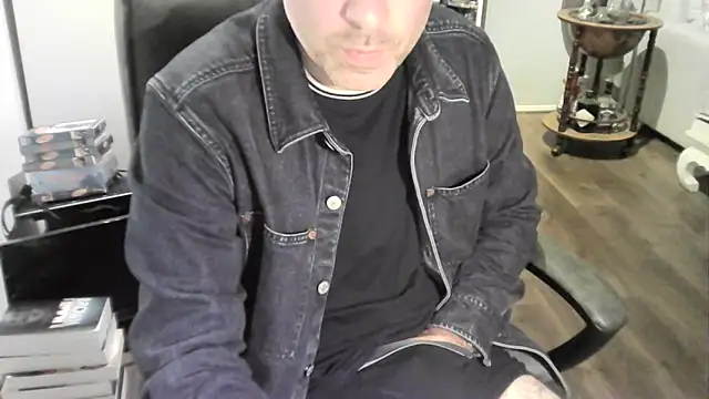 Snapshot of Chrisprngr chatting on 09.29.25 Chrisprngr online show from 09.29.25