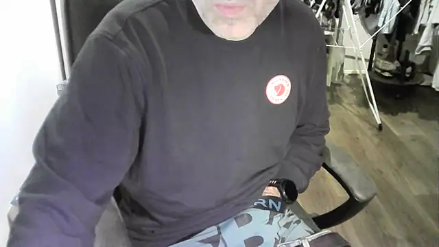 Snapshot of Chrisprngr chatting on 03.05.26 Chrisprngr online show from 03.05.26