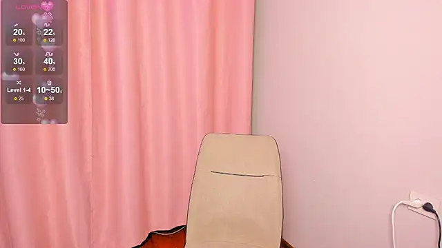 Snapshot of yoi_mika chatting on 10.10.25 yoi mika online show from 10.10.25