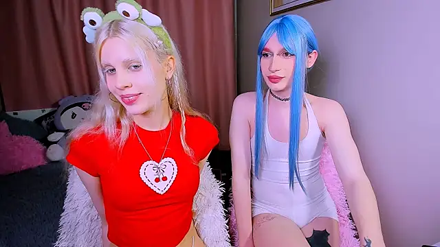 Snapshot of yoi_mika chatting on 01.11.26 yoi mika online show from 01.11.26