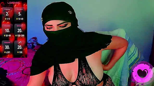 Snapshot of SultanaLayla chatting on 03.07.26 SultanaLayla online show from 03.07.26