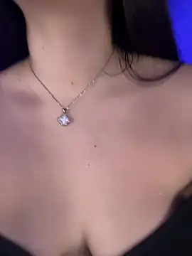 Snapshot of alejandrodolls chatting on 02.14.26 alejandrodolls online show from 02.14.26