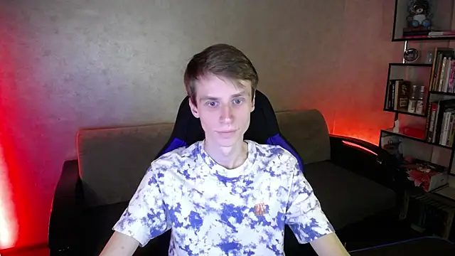 yes cute boy  online show from 10.01.25