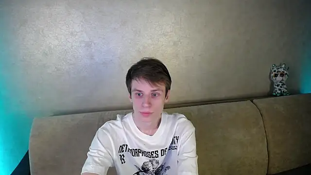 yes cute boy  online show from 03.17.26