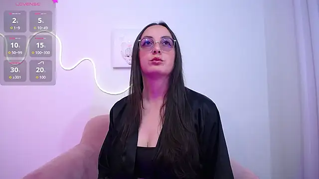 selene swee online show from 08.07.26