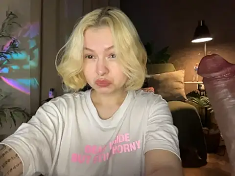 MoonIvy  online show from 06.02.26