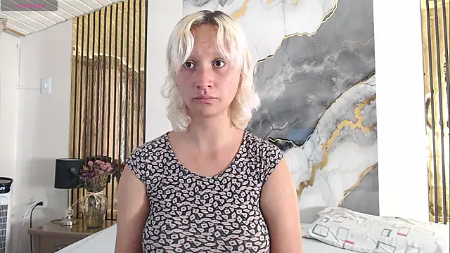 Snapshot of Dafne_Kym chatting on 01.19.26 Dafne Kym online show from 01.19.26