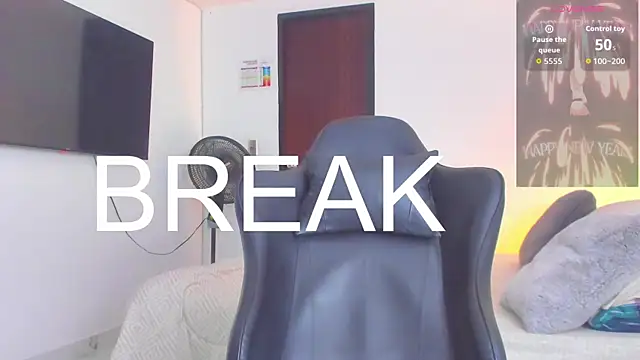 Snapshot of RJBarto chatting on 01.16.26 RJBarto online show from 01.16.26