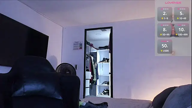 Snapshot of RJBarto chatting on 02.10.26 RJBarto online show from 02.10.26