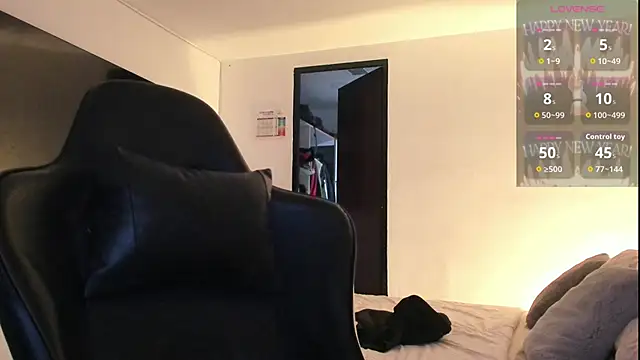 Snapshot of RJBarto chatting on 02.26.26 RJBarto online show from 02.26.26