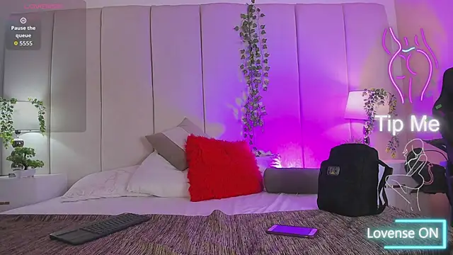 mia rousse25 online show from 02.02.26