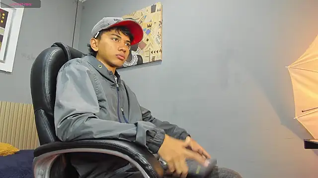 Snapshot of markbowie chatting on 02.10.26 markbowie online show from 02.10.26