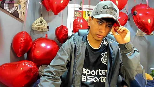 Snapshot of markbowie chatting on 02.18.26 markbowie online show from 02.18.26