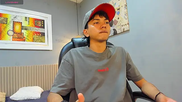 Snapshot of markbowie chatting on 02.26.26 markbowie online show from 02.26.26