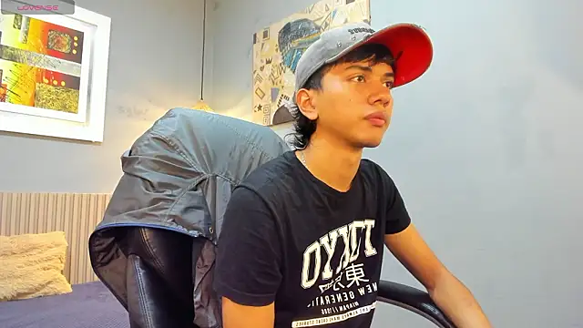 Snapshot of markbowie chatting on 02.27.26 markbowie online show from 02.27.26