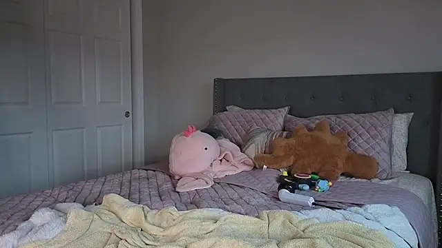 Snapshot of bambifarrina chatting on 10.06.25 bambifarrina online show from 10.06.25