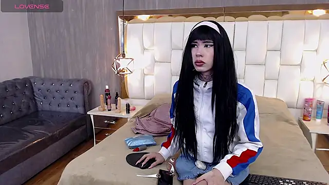 Snapshot of Foxxy_Doll chatting on 09.24.25 Foxxy Doll online show from 09.24.25