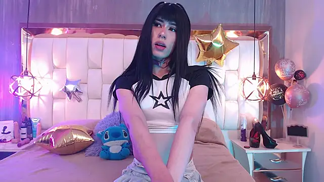 Snapshot of Foxxy_Doll chatting on 11.15.25 Foxxy Doll online show from 11.15.25