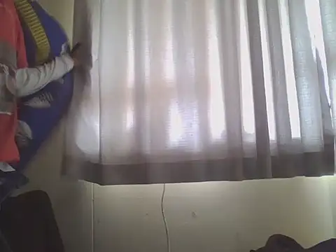 Snapshot of Ziphoo2 chatting on 09.16.25 Ziphoo2 online show from 09.16.25