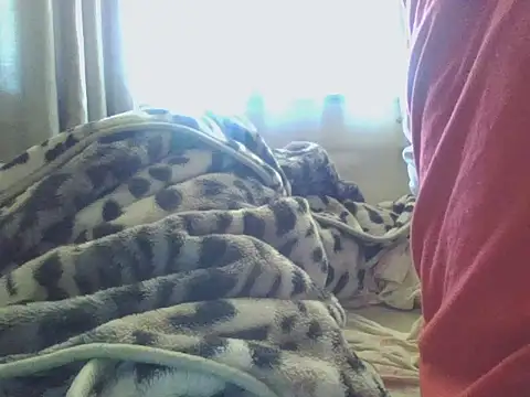 Snapshot of Ziphoo2 chatting on 09.19.25 Ziphoo2 online show from 09.19.25