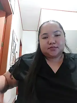 LianaCruzado online show from 04.04.26