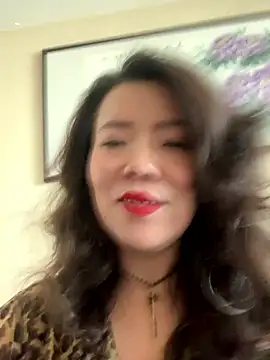 anna yngs online show from 06.10.26
