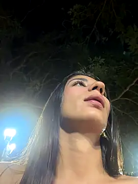 -juicy  online show from 11.27.25