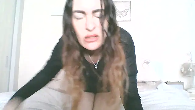 EllaKent online show from 05.11.26
